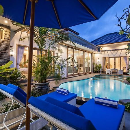 Ambermoon Villa 2 Seminyak Buitenkant foto