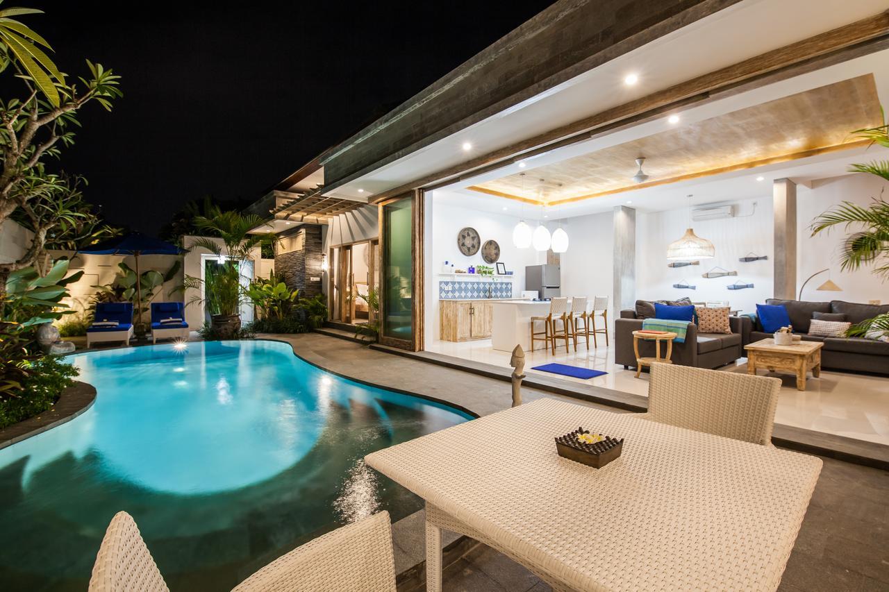 Ambermoon Villa 2 Seminyak Buitenkant foto
